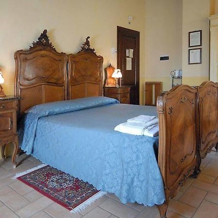 Agriturismo Le Due Torri Torre Quadrano Spello Εξωτερικό φωτογραφία